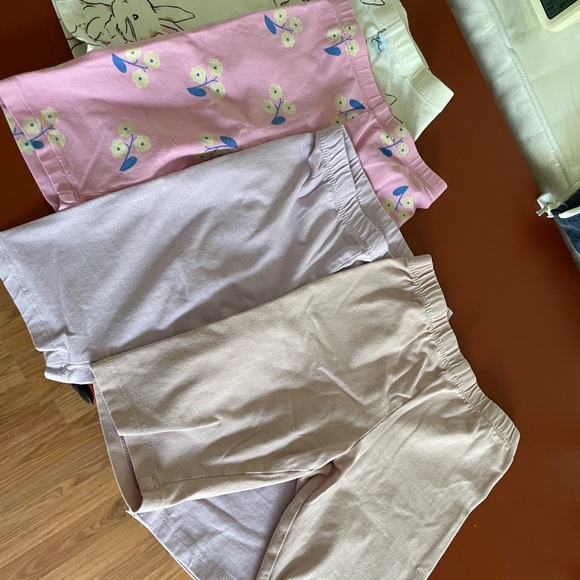 H&M kids printed and plain bike shorts set - Picture 2 of 8